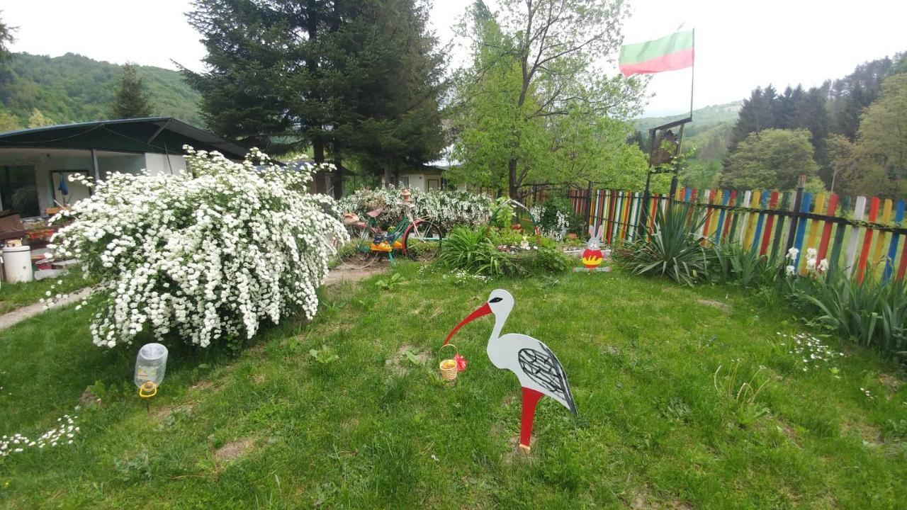 Къща За Гости Дъга Cherni Osum Exteriör bild