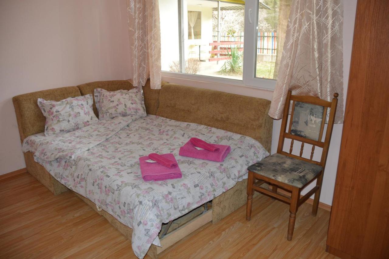 Къща За Гости Дъга Cherni Osum Exteriör bild